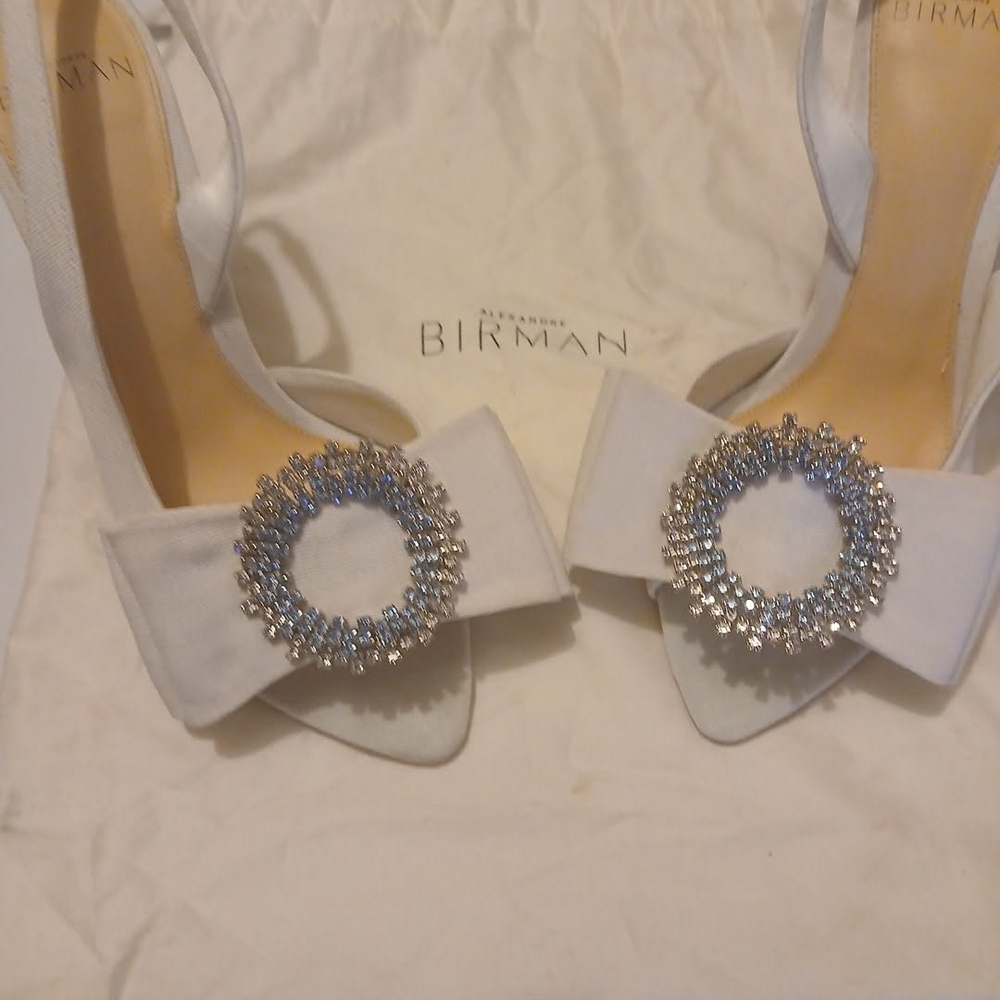 Alexandre Birman White Heels with Silver Embellishments